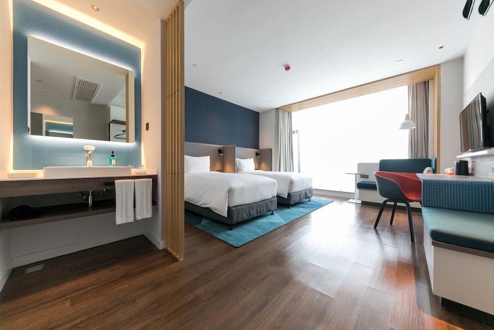 Holiday Inn Express Shanghai Tangzhen By Ihg - 20 Mins To Disney Land Eksteriør billede