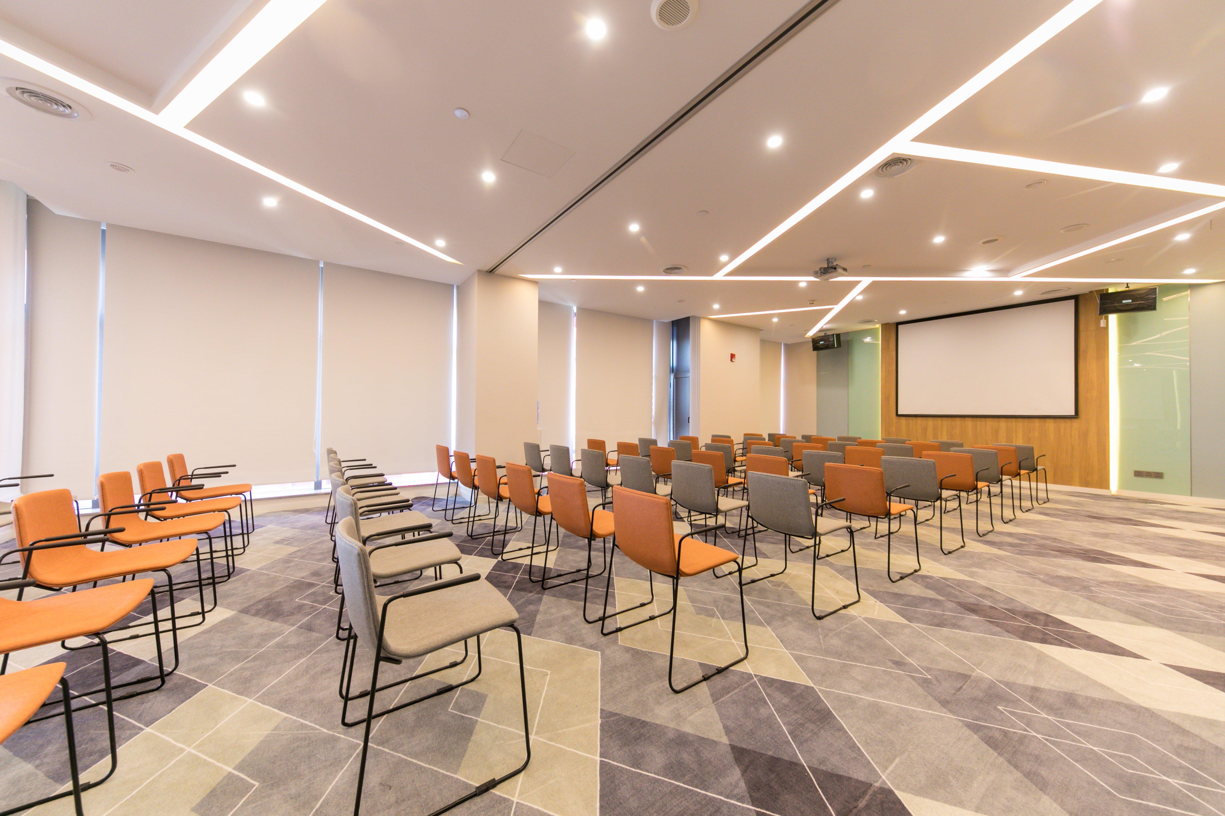 Holiday Inn Express Shanghai Tangzhen By Ihg - 20 Mins To Disney Land Eksteriør billede