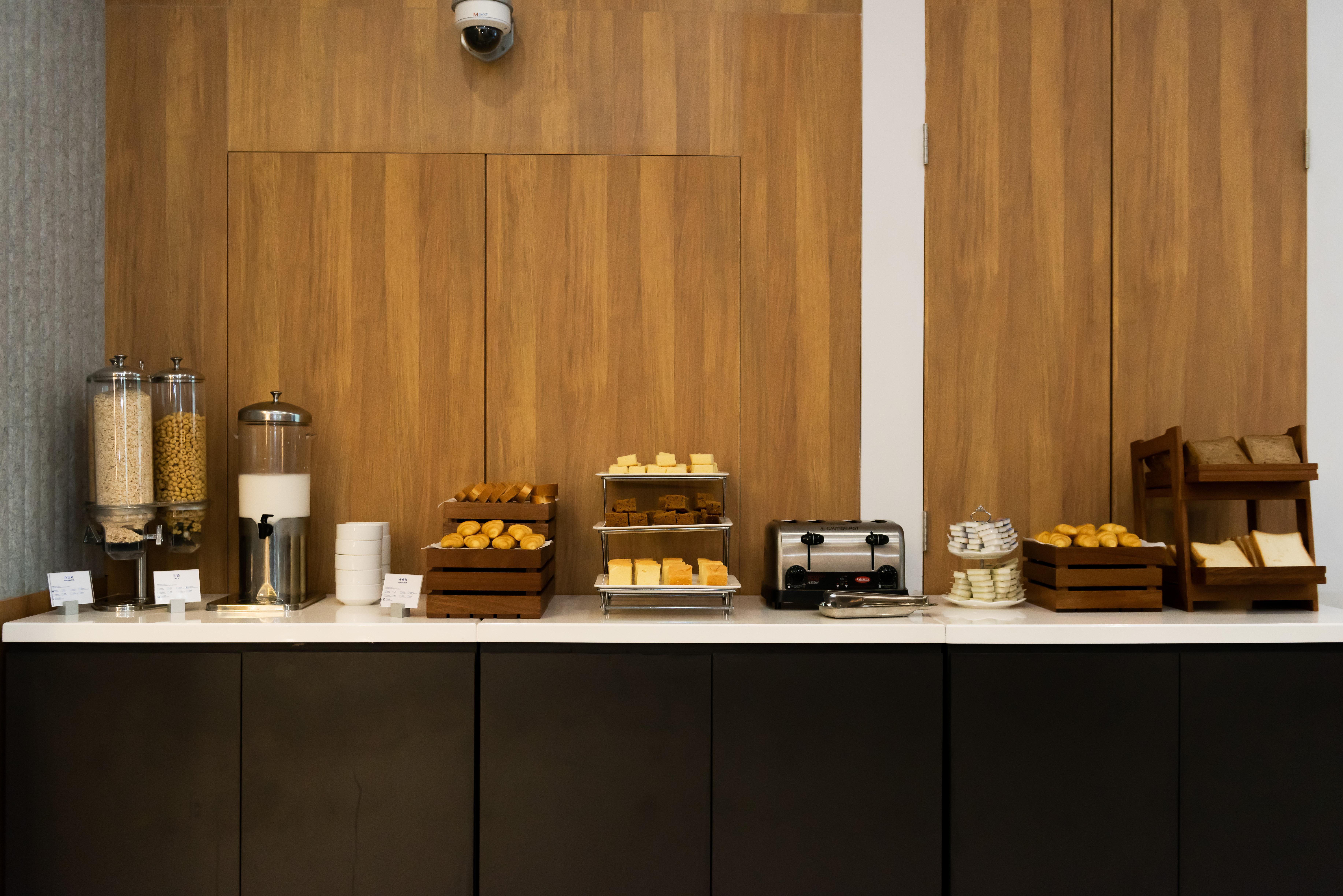 Holiday Inn Express Shanghai Tangzhen By Ihg - 20 Mins To Disney Land Eksteriør billede
