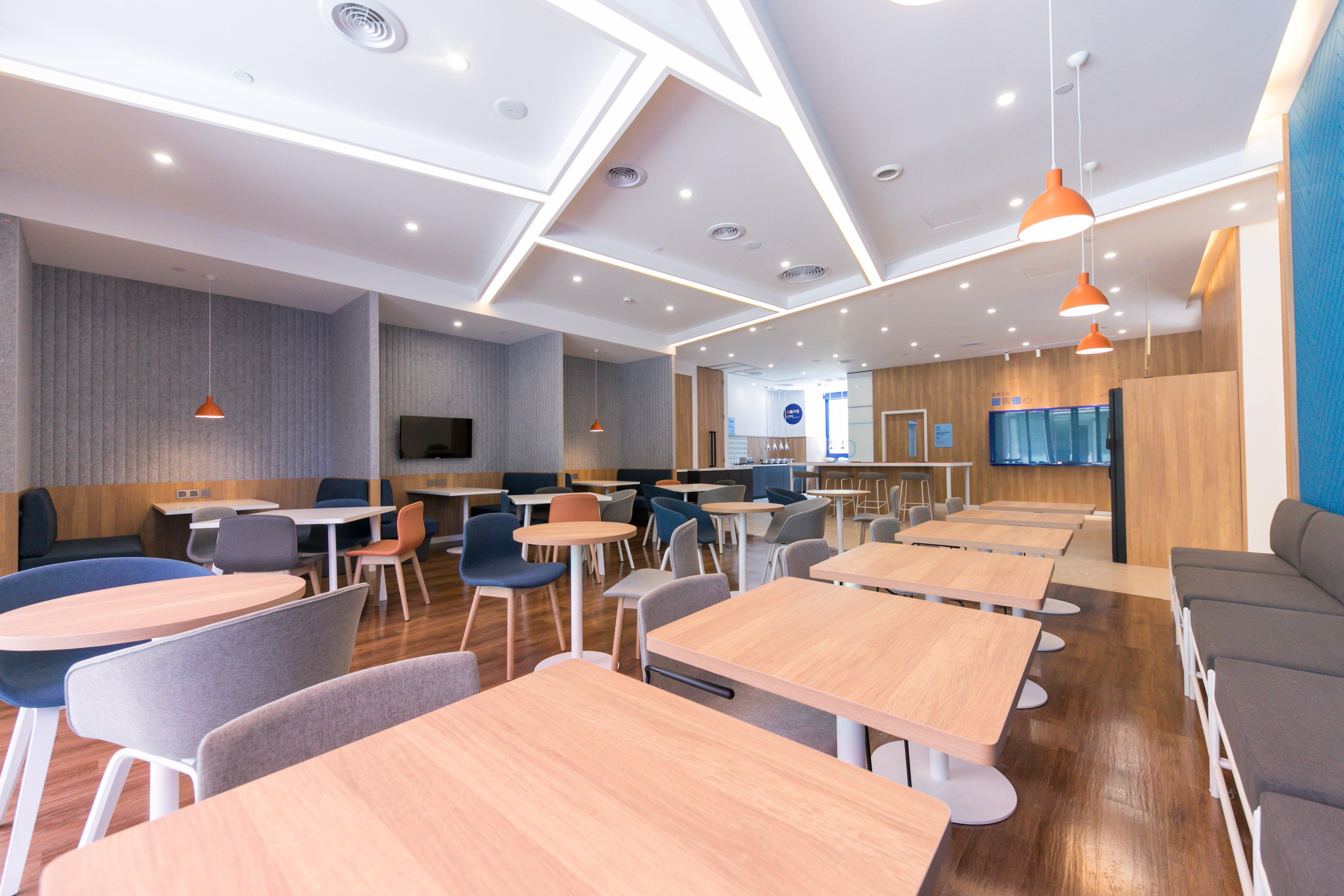 Holiday Inn Express Shanghai Tangzhen By Ihg - 20 Mins To Disney Land Eksteriør billede