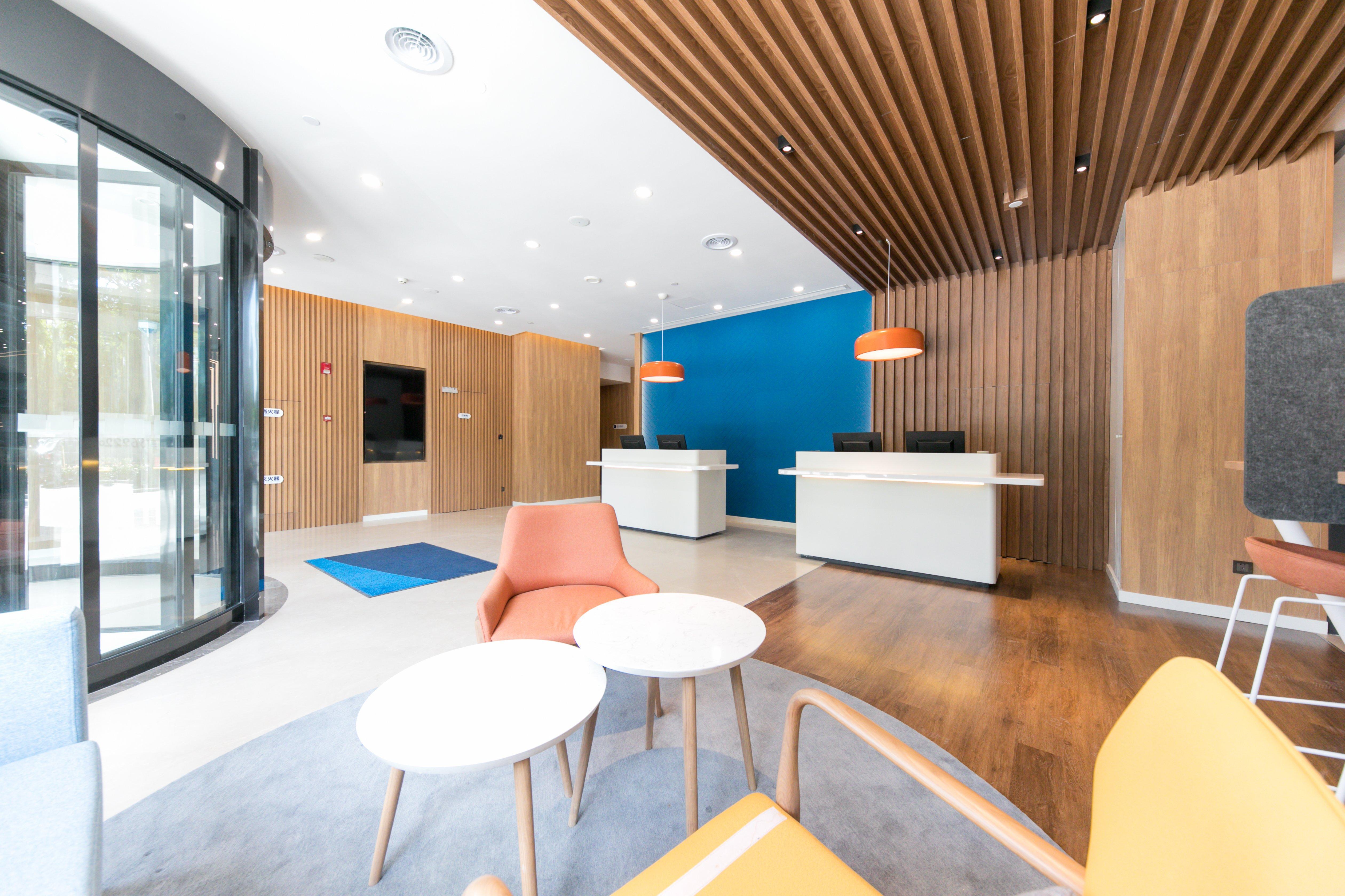 Holiday Inn Express Shanghai Tangzhen By Ihg - 20 Mins To Disney Land Eksteriør billede